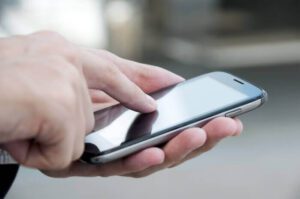 12 Ways To Fix Vertical Lines On Android Phone [SOLVED]
